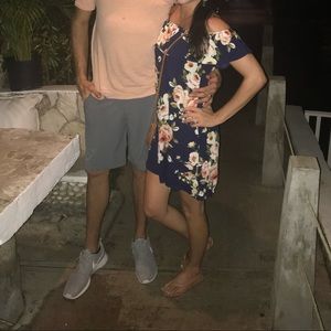 $5 bundled- Beautiful off shoulder floral dress